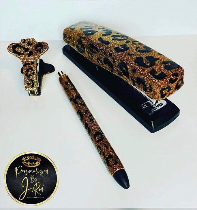 Leopard Print Stapler Set